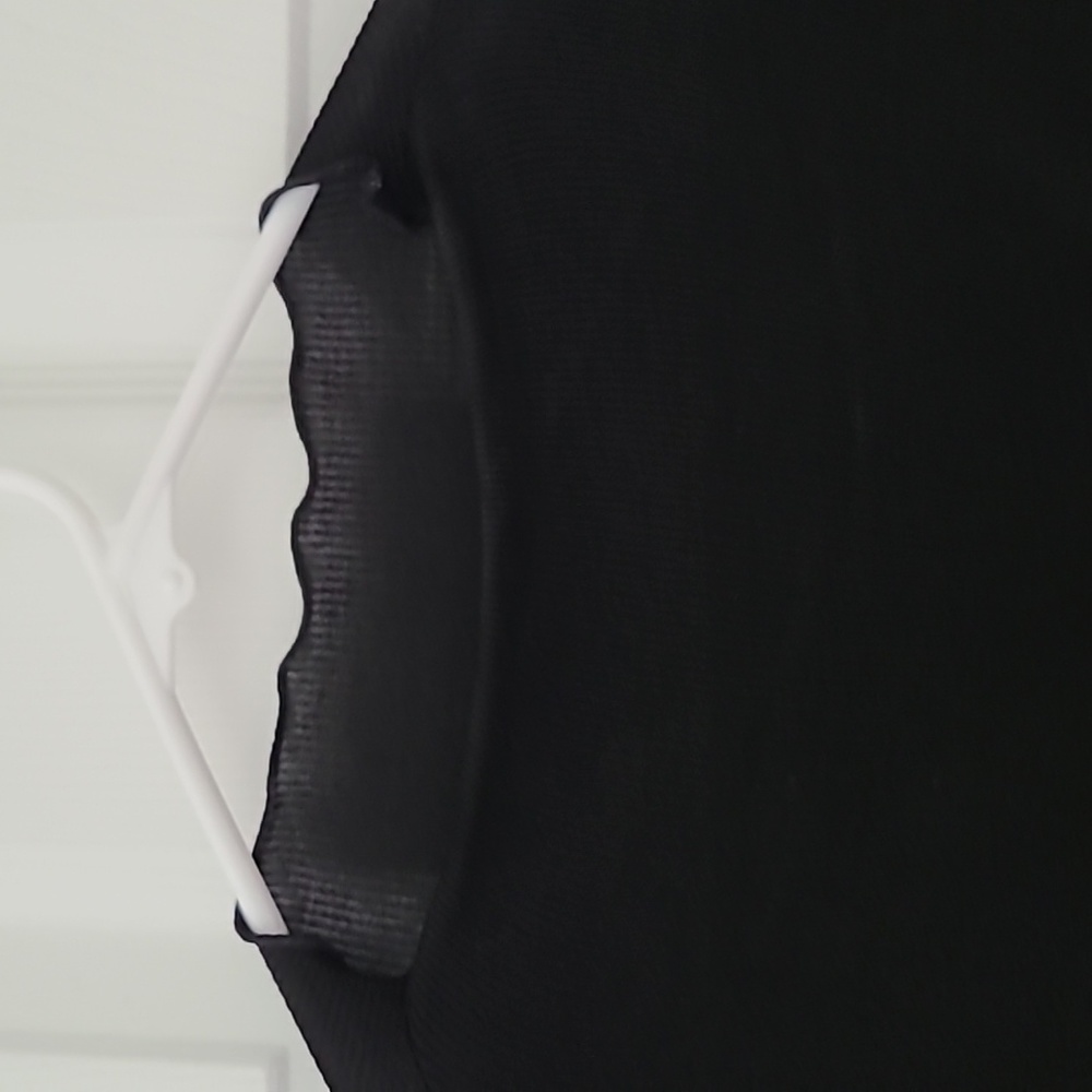Black Ribbed Top - Picture 2 of 4